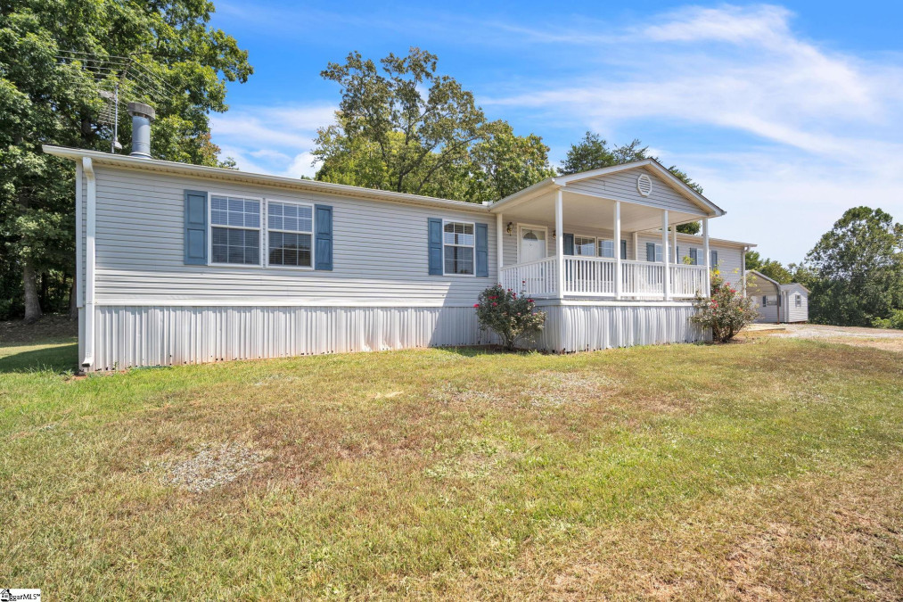 342 Wolf Creek School Pickens, SC 29671