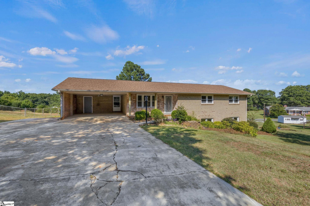 217 Brentwood  Anderson, SC 29625