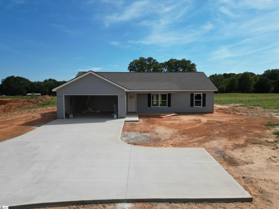 578 Wilsontown  Laurens, SC 29360