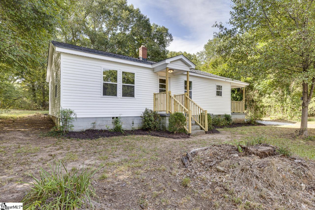 317 Giles  Pendleton, SC 29670