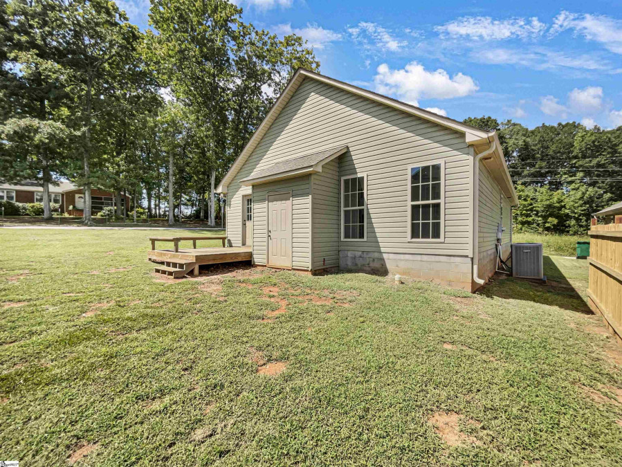 180 Gentry  Spartanburg, SC 29301