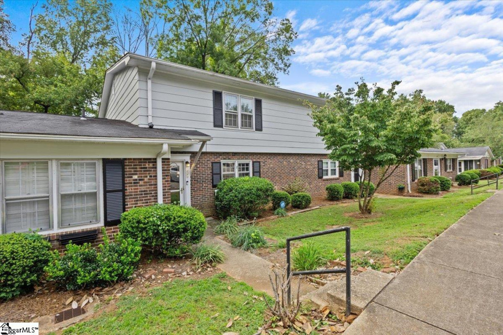 59 Summercreek  Spartanburg, SC 29307