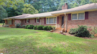 3 Enoree Hts Taylors, SC 29687