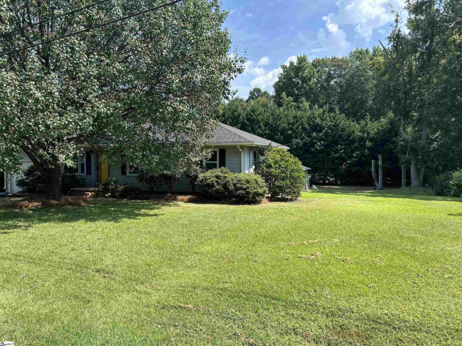 103 Florence  Simpsonville, SC 29681