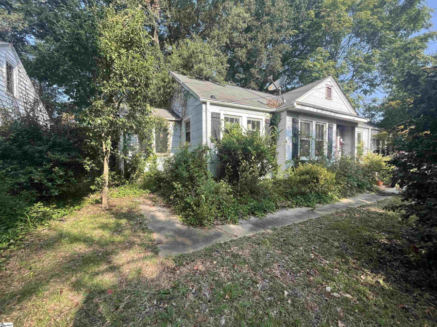 310 Grove  Greenville, SC 29605