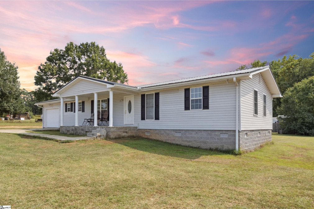 1054 Fowler  Woodruff, SC 29388