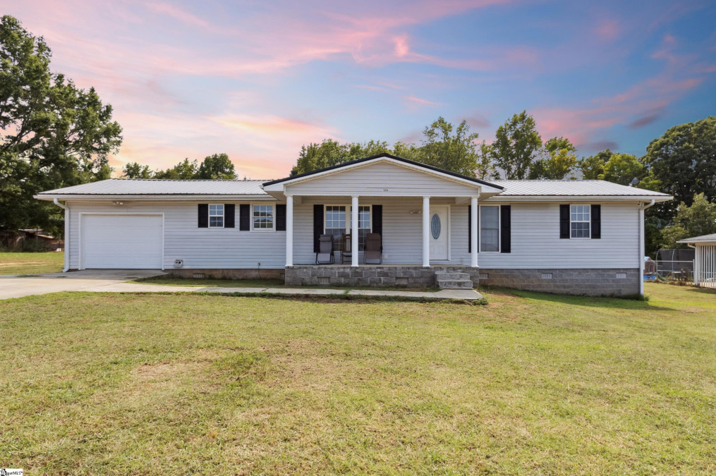 1054 Fowler  Woodruff, SC 29388