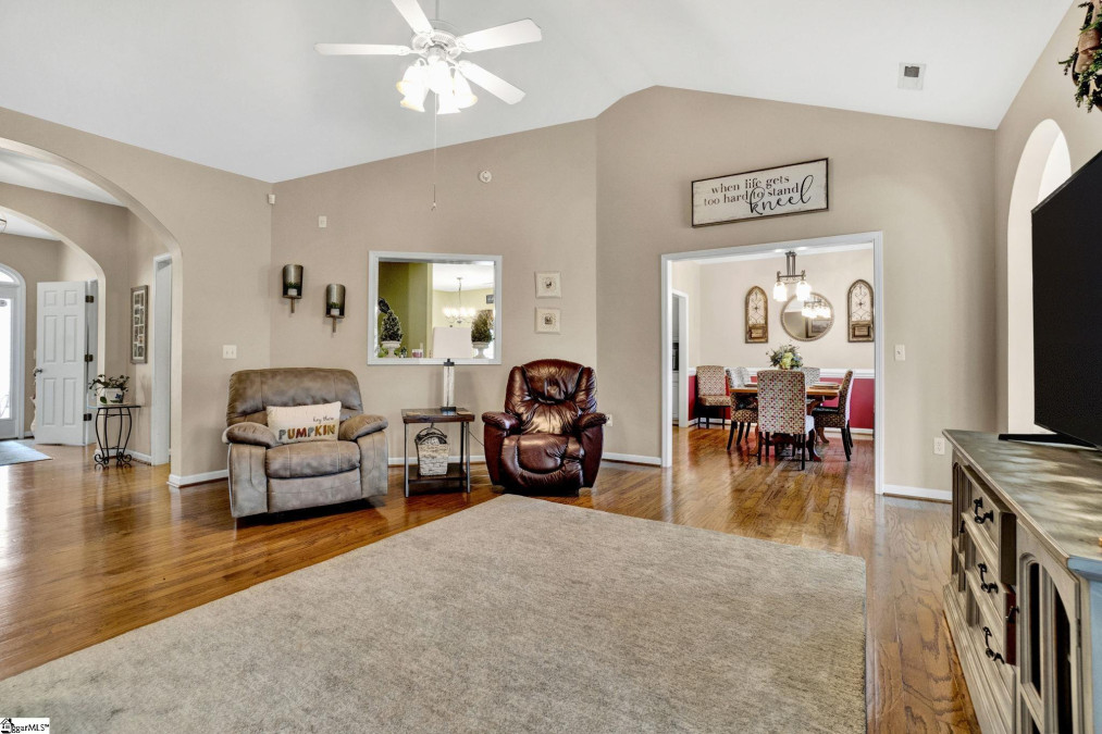 503 Stonemint  Simpsonville, SC 29680