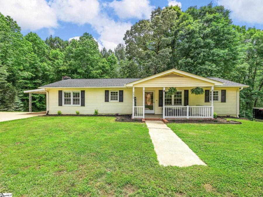 1319 Pleasant Hill Landrum, SC 29356