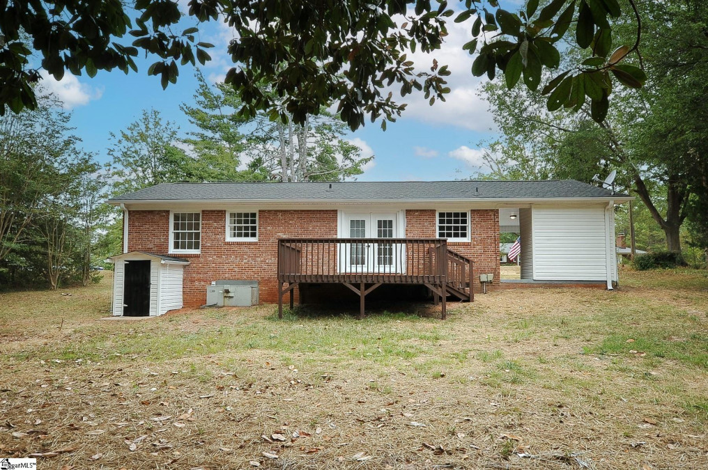 221 Sanders  Central, SC 29630