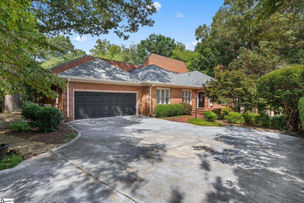 17 Hidden Hills Greenville, SC 29605