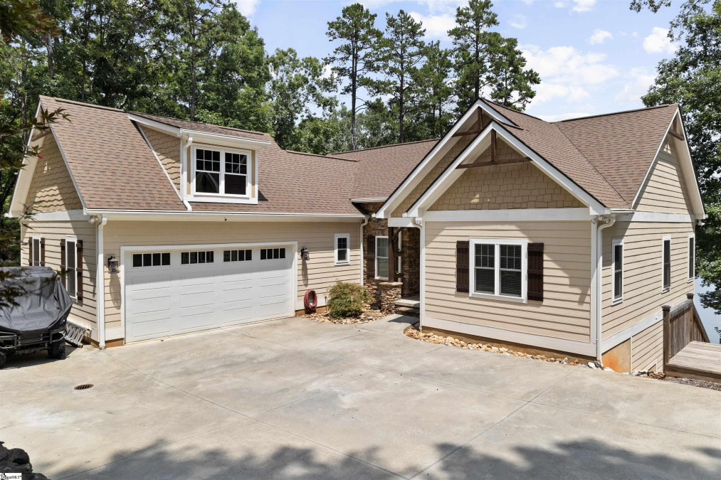 219 Talons Rg Seneca, SC 29672