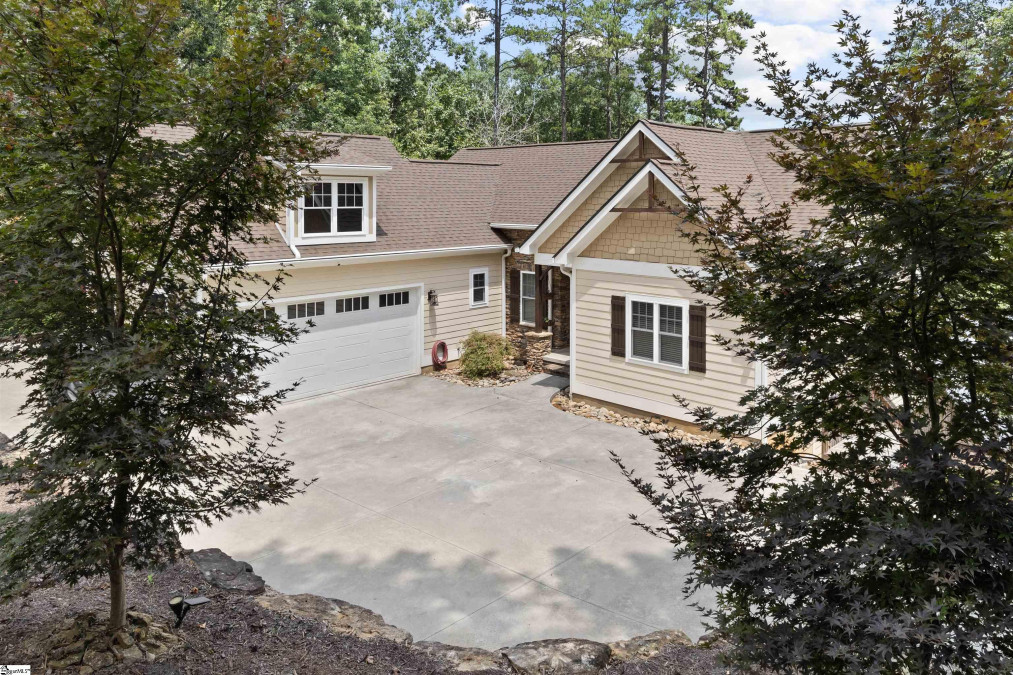 219 Talons Rg Seneca, SC 29672