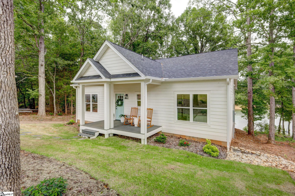 93 Snyder  Townville, SC 29689