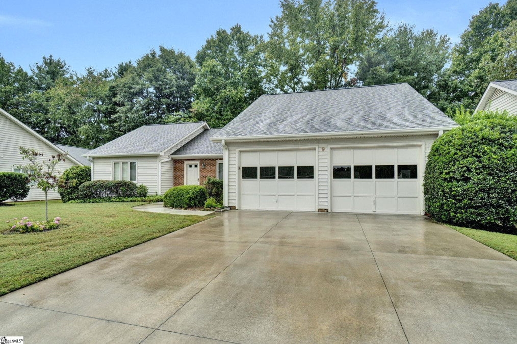 9 Creekdale  Greenville, SC 29615