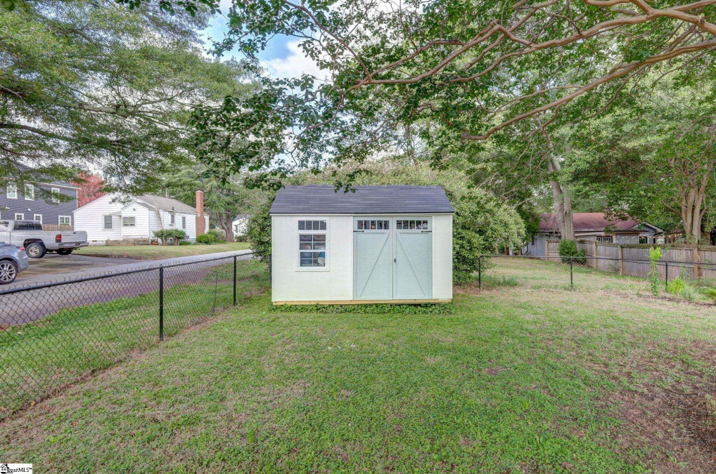 122 Parkins Mill Greenville, SC 29607