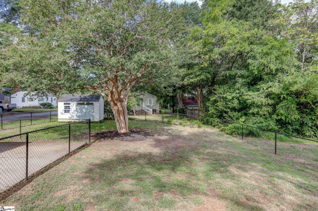 122 Parkins Mill Greenville, SC 29607