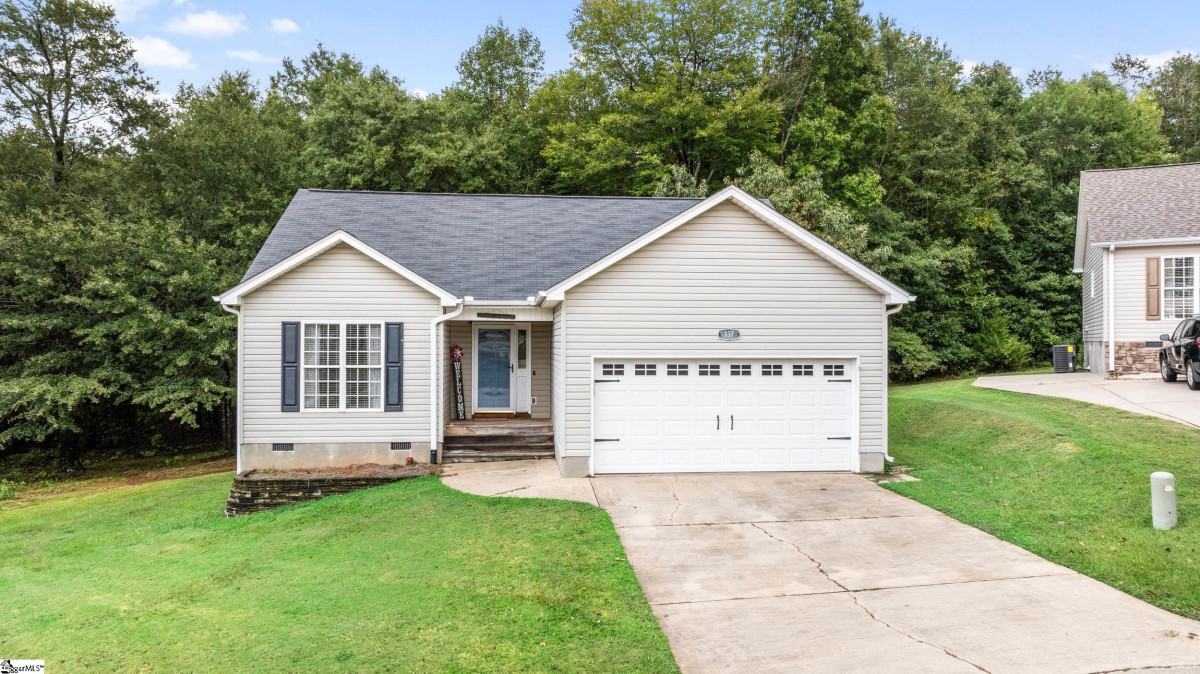 137 Woodgrove  Greer, SC 29651