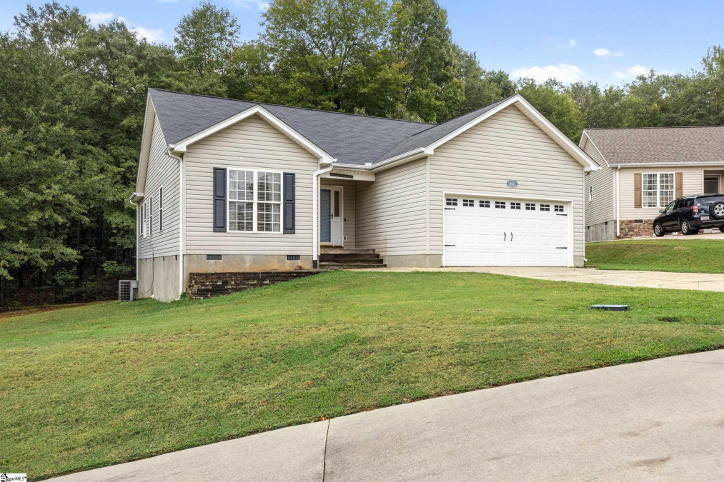 137 Woodgrove  Greer, SC 29651