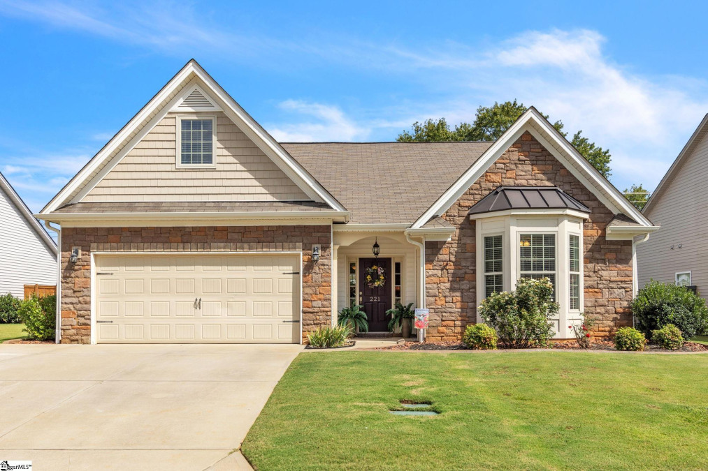 221 Evansdale  Simpsonville, SC 29680