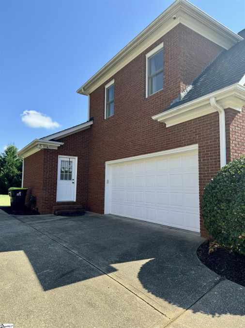 6 English Oak Simpsonville, SC 29681