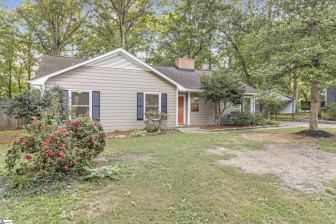 7 Woodharbor  Taylors, SC 29687-4025