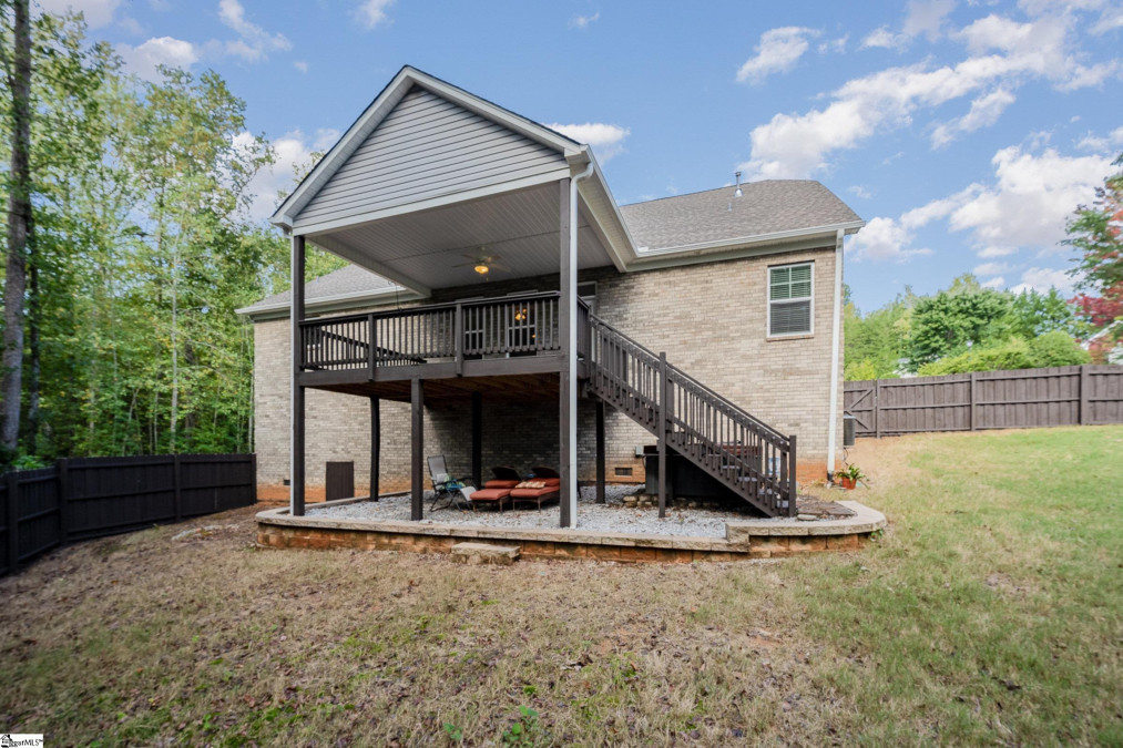 199 Upper Lake Easley, SC 29640