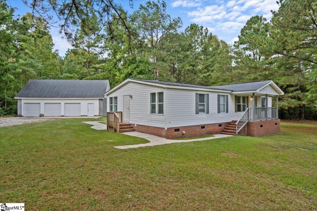 103 Burgundy  Gray Court, SC 29645