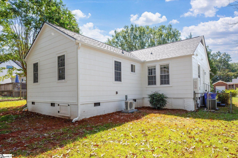 32 Pleasant Rg Greenville, SC 29605