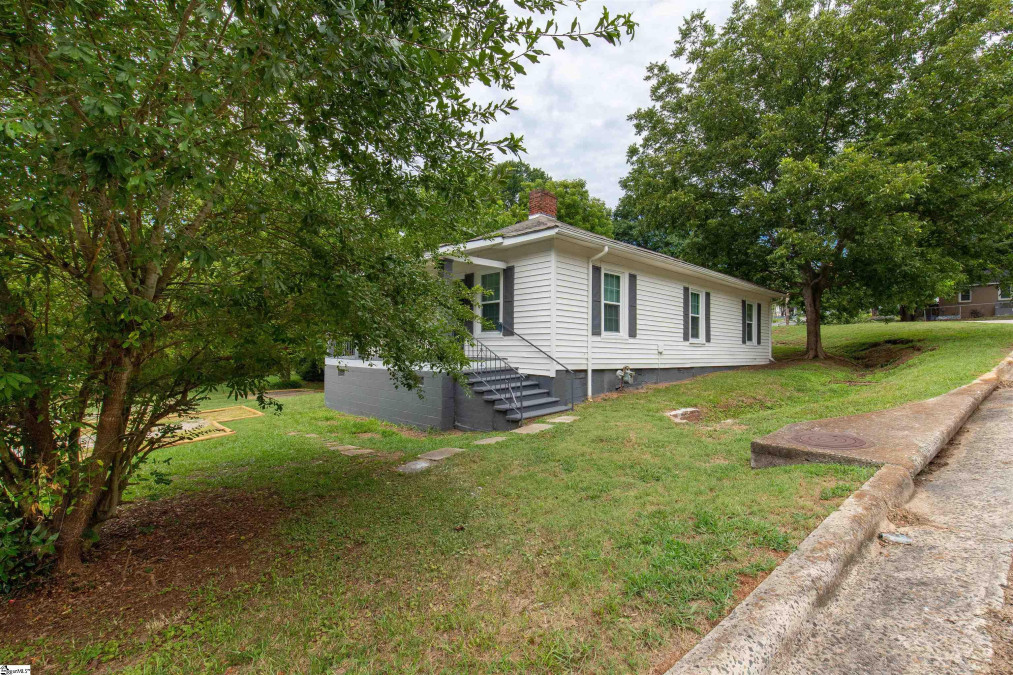 102 Poplar  Clover, SC 29710