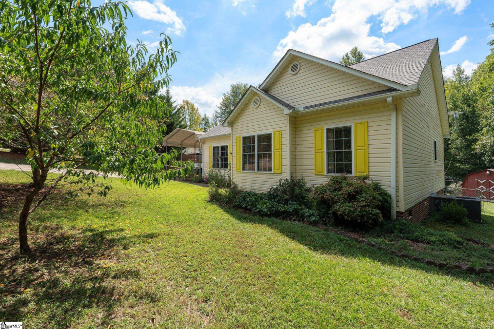 116 Sugar Maple Pickens, SC 29671-9371