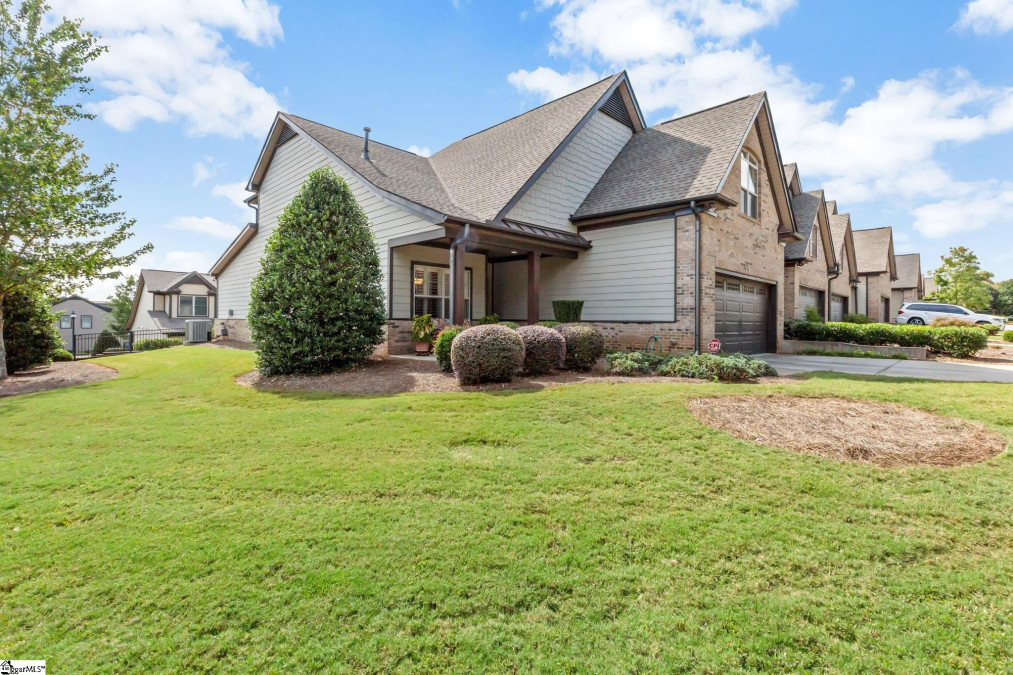 207 Bell Heather Greer, SC 29650