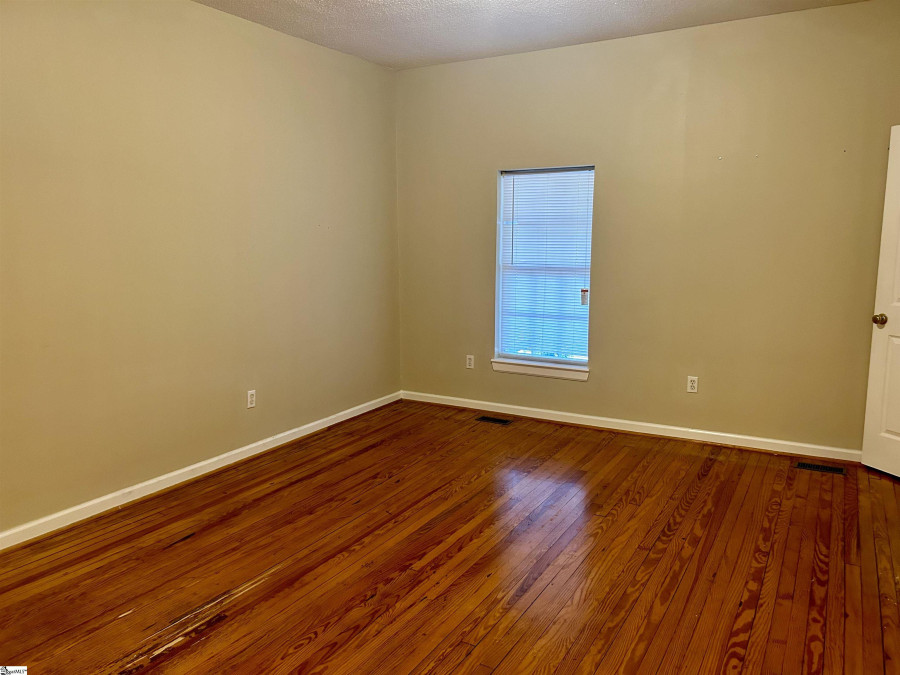 22 Walnut , Startex, SC 29377 MLS 1538375