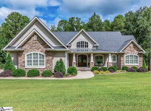 300 Shorewinds  Seneca, SC 29672