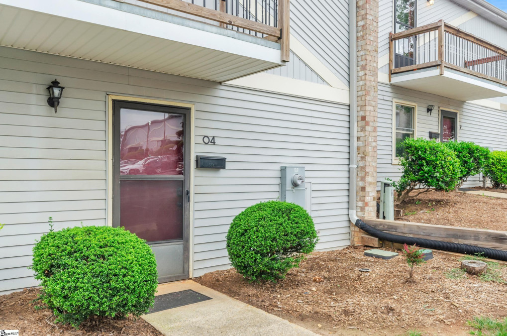 3706 E North Greenville, SC 29615