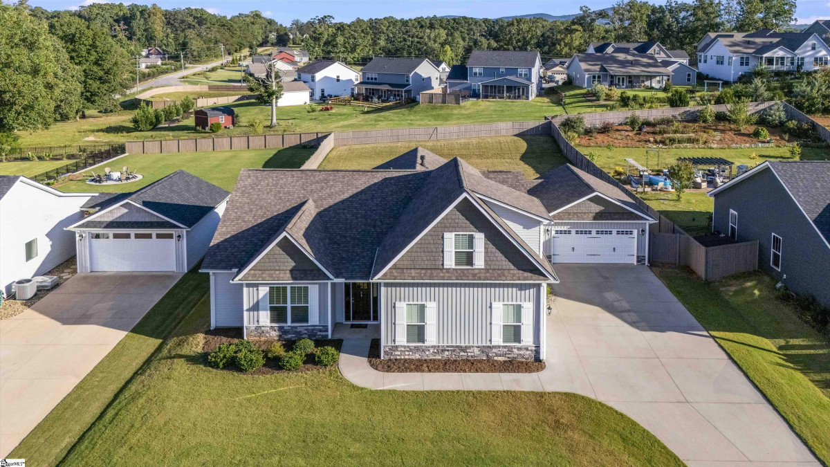 5 Judge Looper Travelers Rest, SC 29690