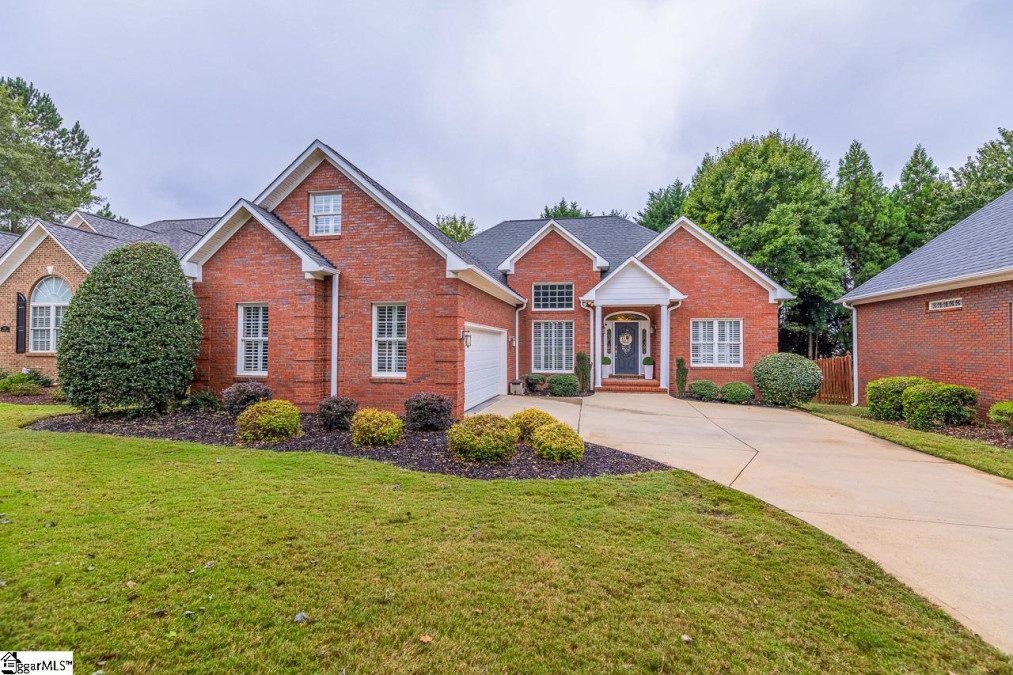 656 Amesbury  Spartanburg, SC 29301