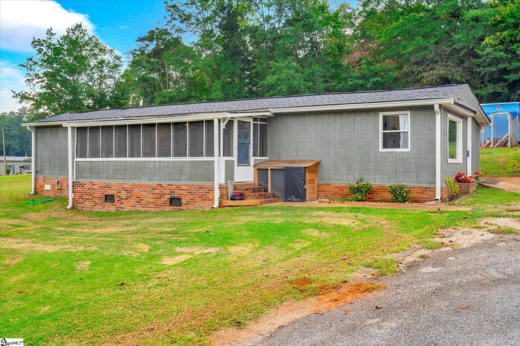 503 Laurel And Hardy Lake Marietta, SC 29661-9483