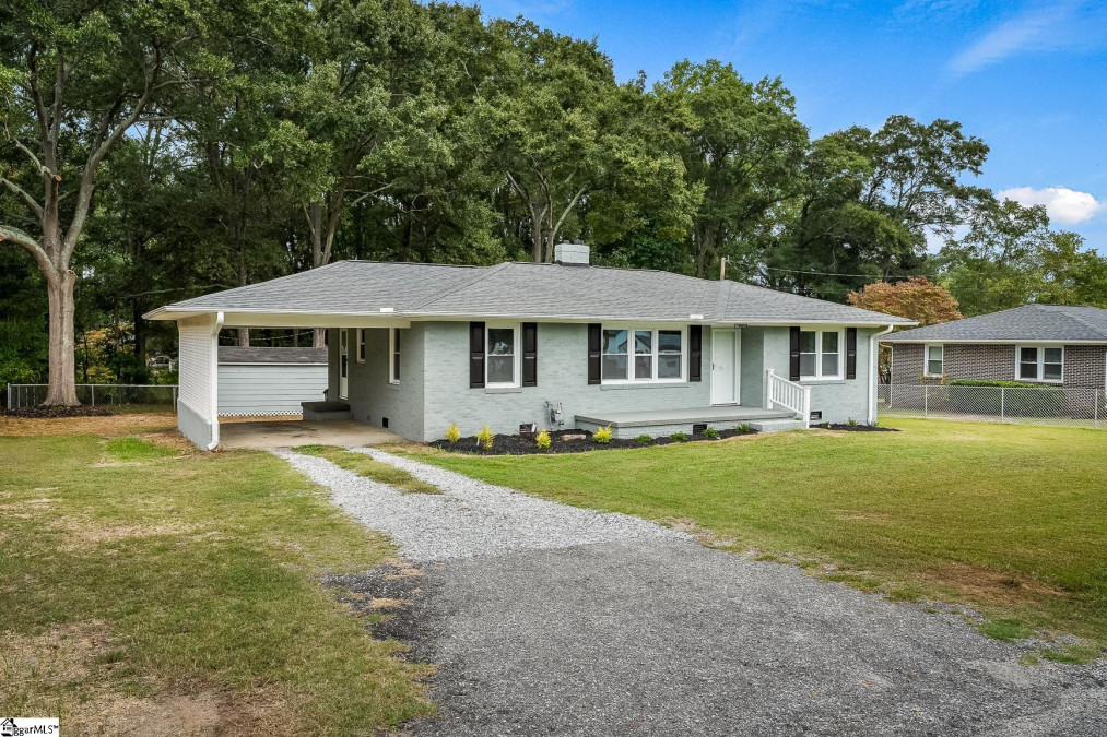 32 Dove  Williamston, SC 29697