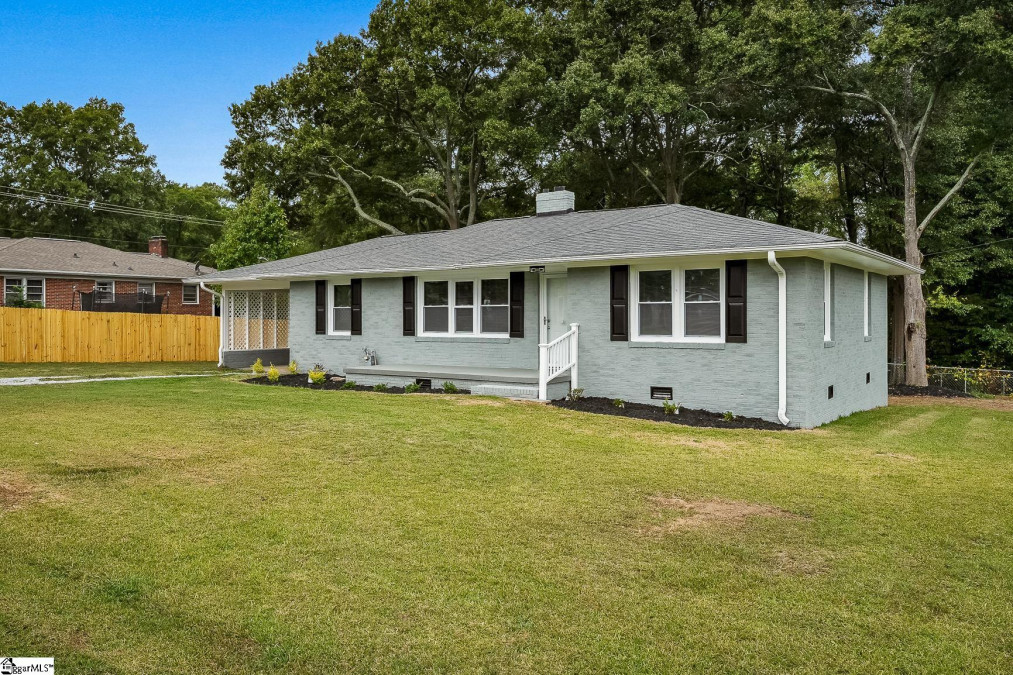 32 Dove  Williamston, SC 29697