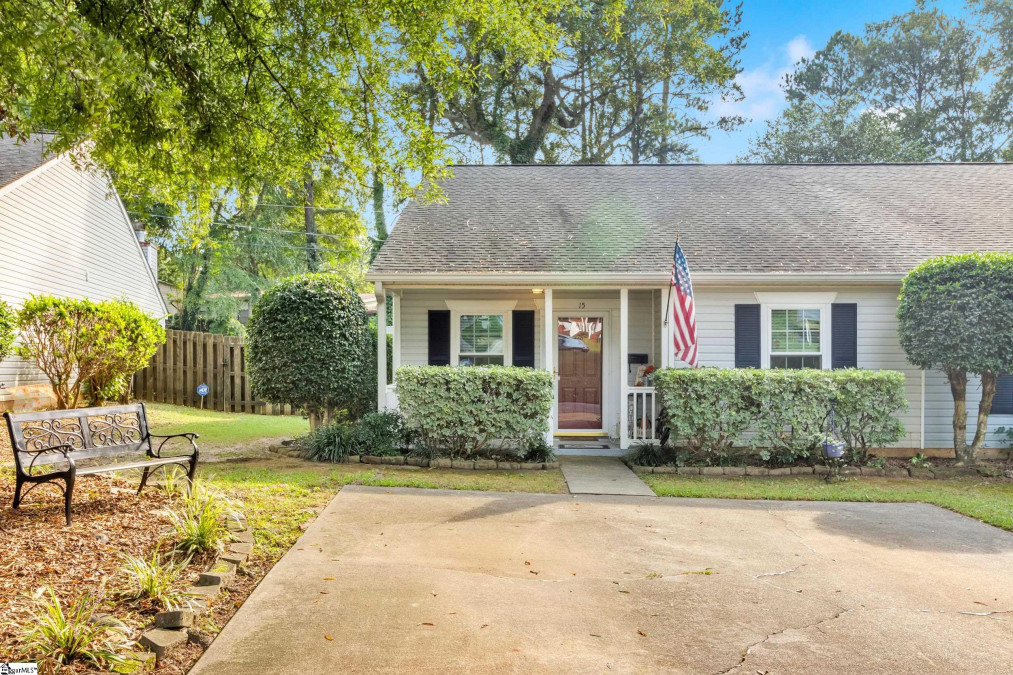 15 Sweetbriar  Spartanburg, SC 29301