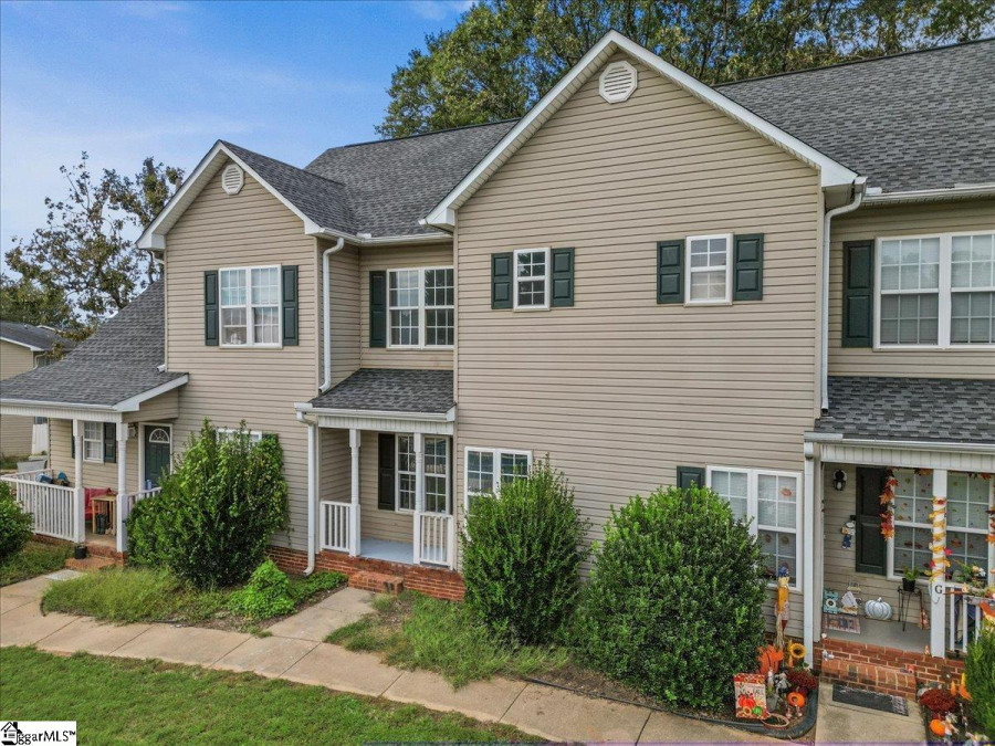 410 Richardson  Simpsonville, SC 29681