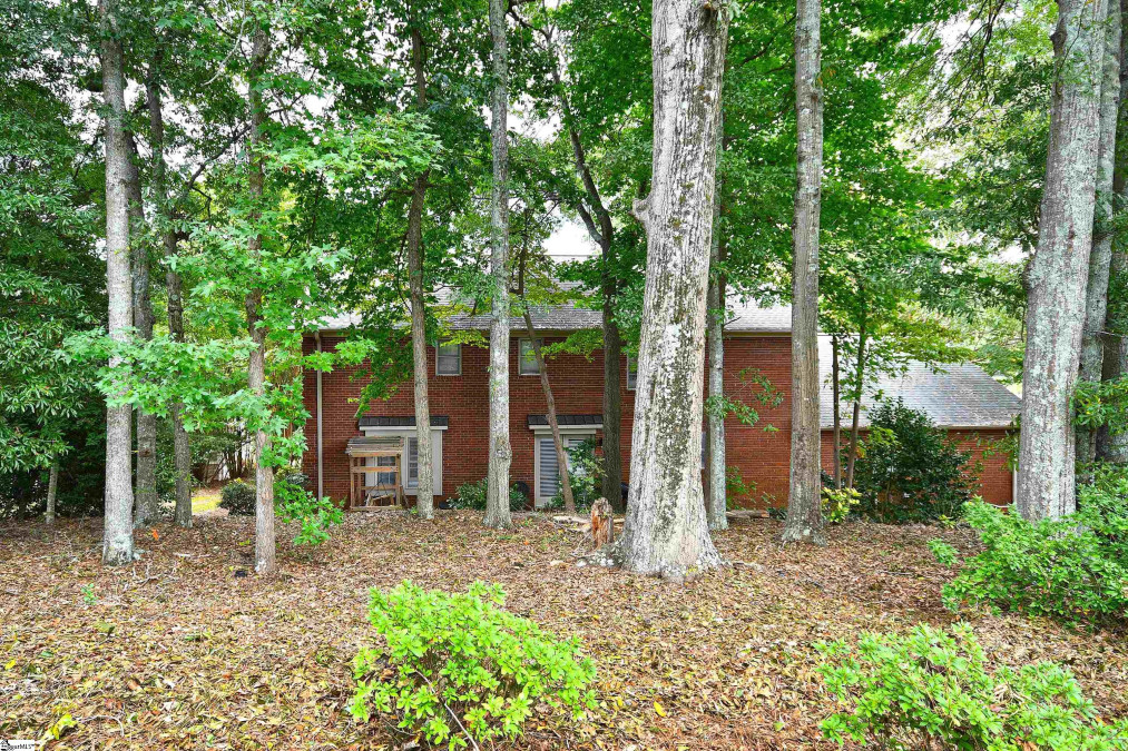 209 Pine Rg Easley, SC 29642