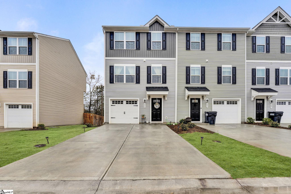 223 Coldwater Creek Simpsonville, SC 29680-6964