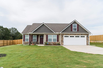 214 Rc Thompson Chesnee, SC 29323