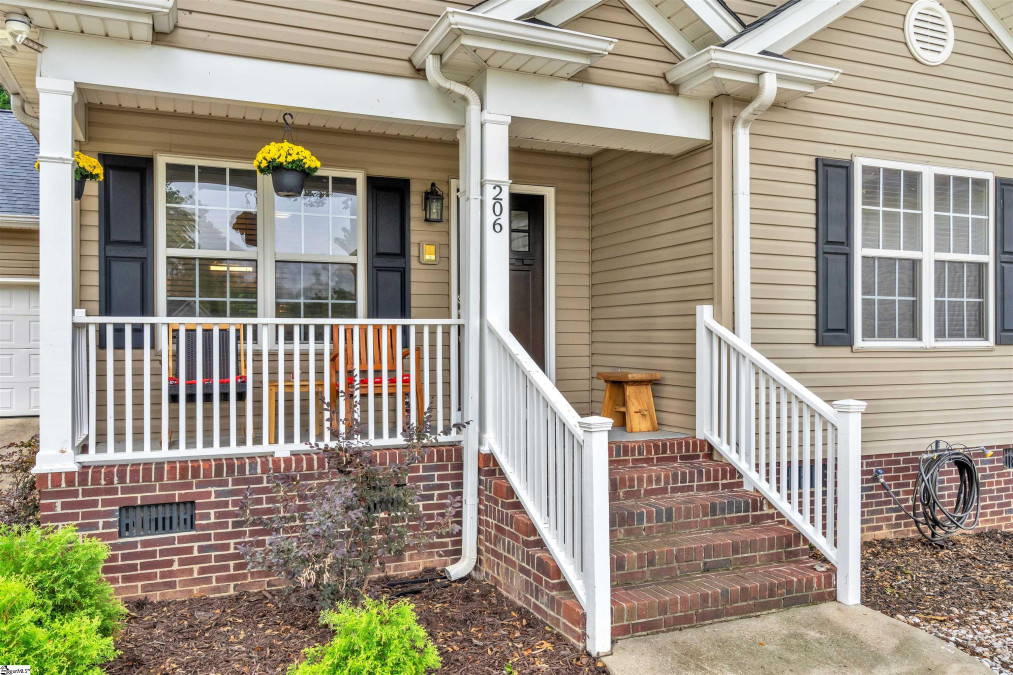 206 Neal  Greenville, SC 29601