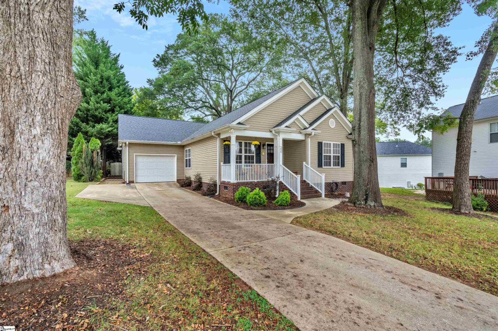 206 Neal  Greenville, SC 29601