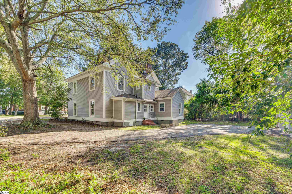 203 Kings Mountain Clover, SC 29710