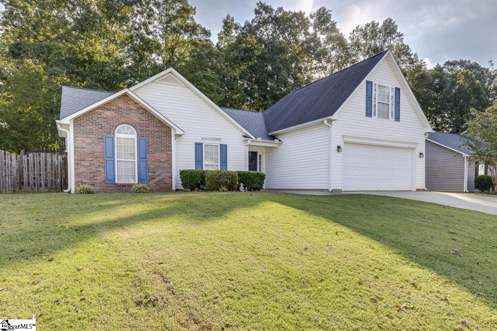 307 Cardinal Woods Easley, SC 29642