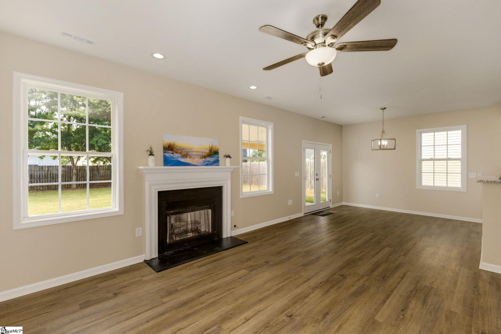 204 Catalan  Greenville, SC 29607